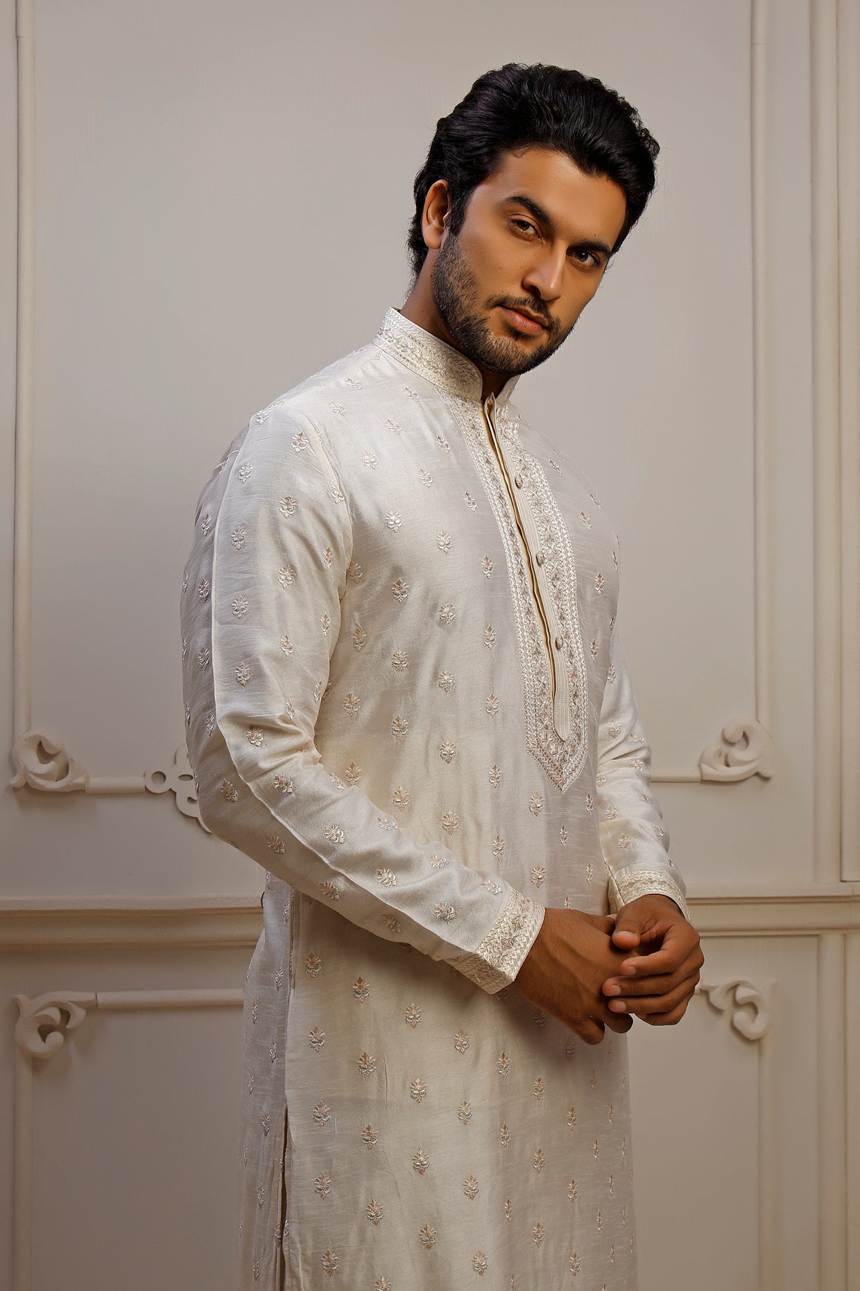 Pearl Dupion Silk Boota Embroidered Kurta Set