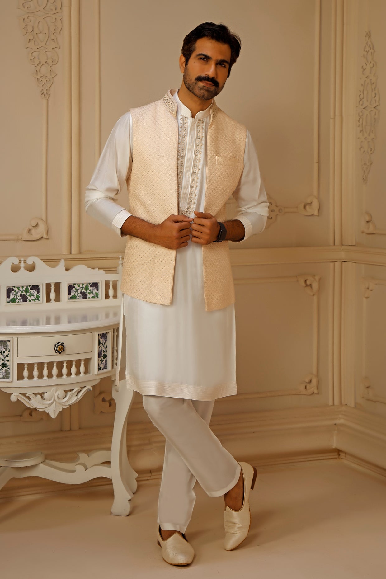 Pearl Spun Silk Resham Embroidered Indowestern Set