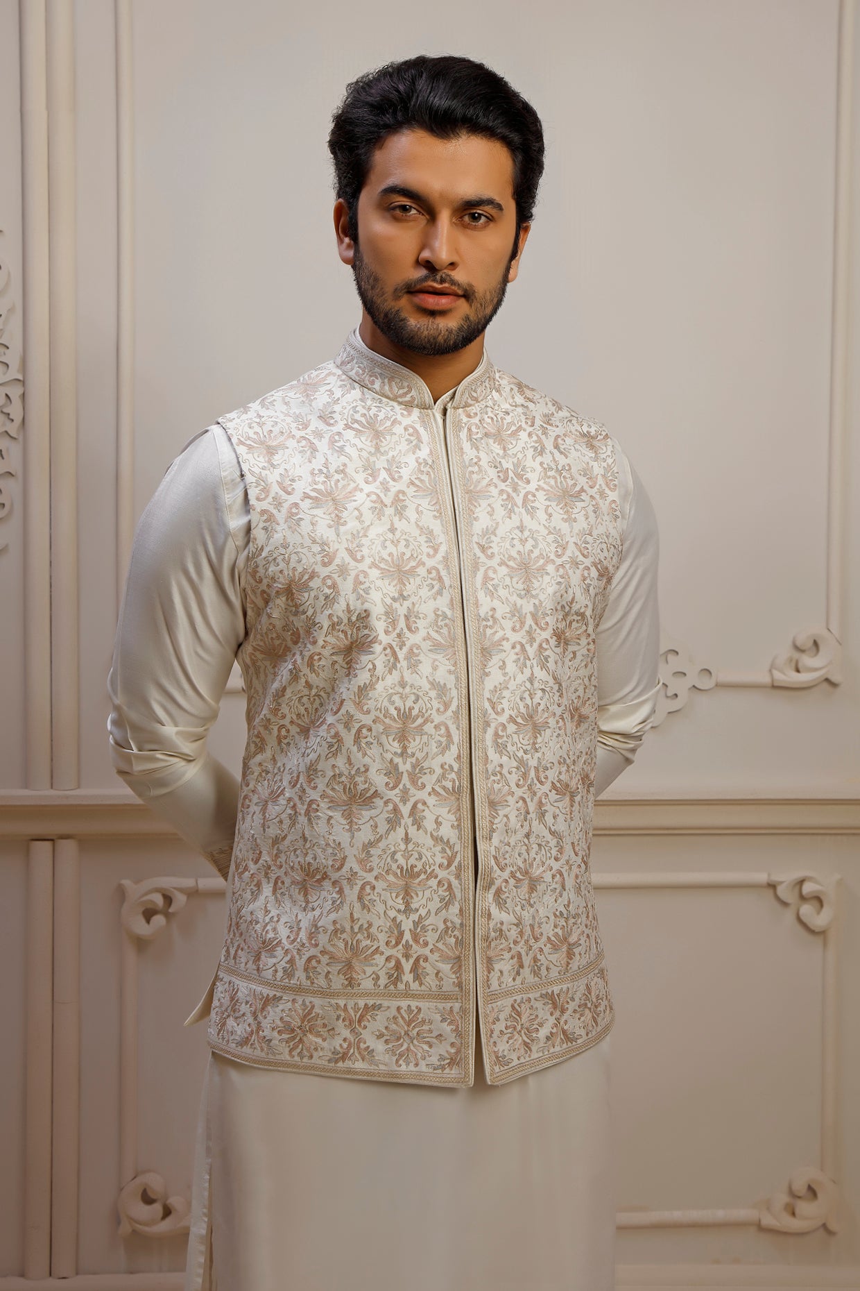 Pearl Spun Silk Aari Embroidered Bundi Jacket Set