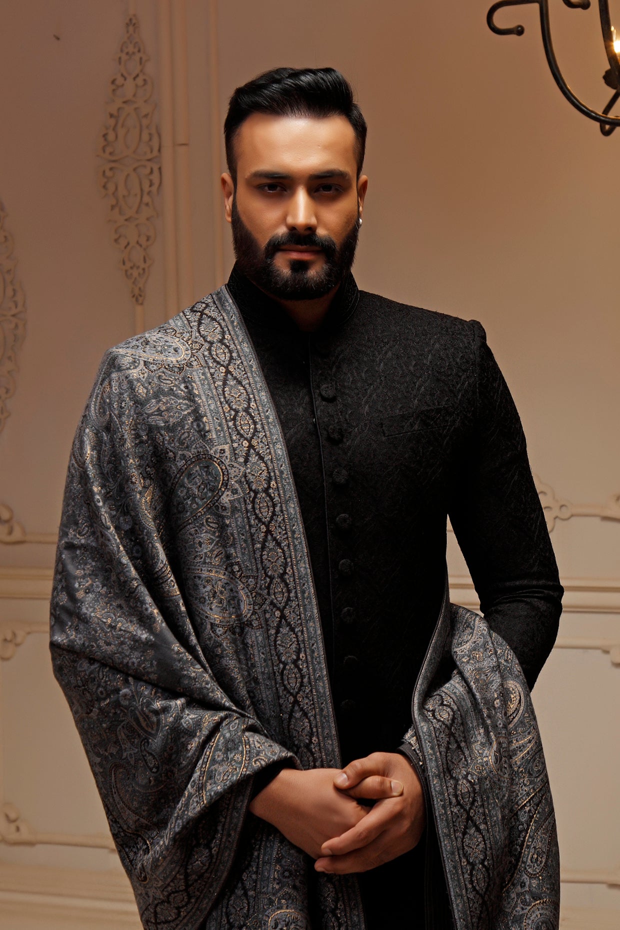 Pashmina Blend Shawl With Intricate Jamevar Design