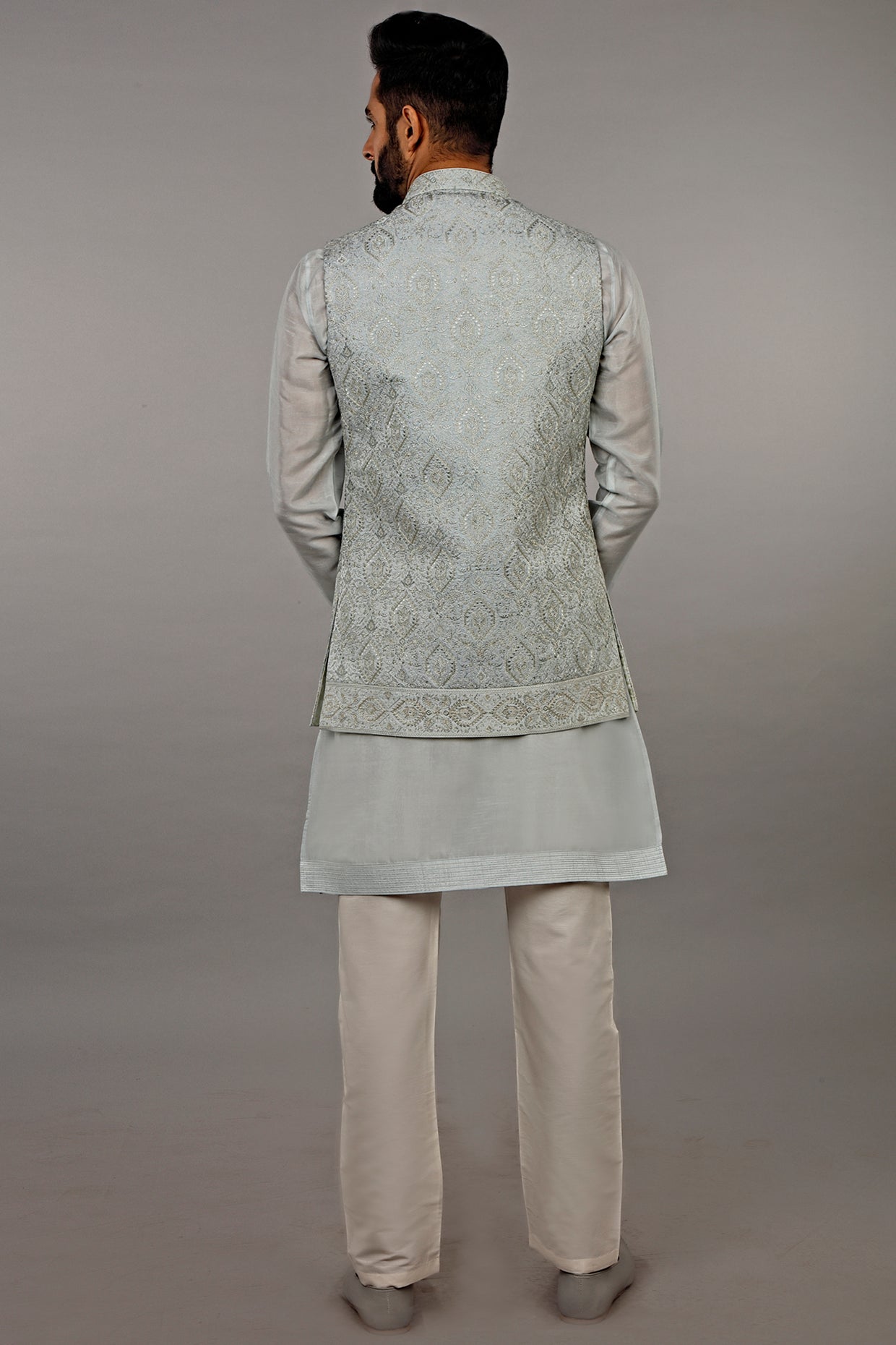 Blue Embroidered Kurta Set With Bundi Jacket