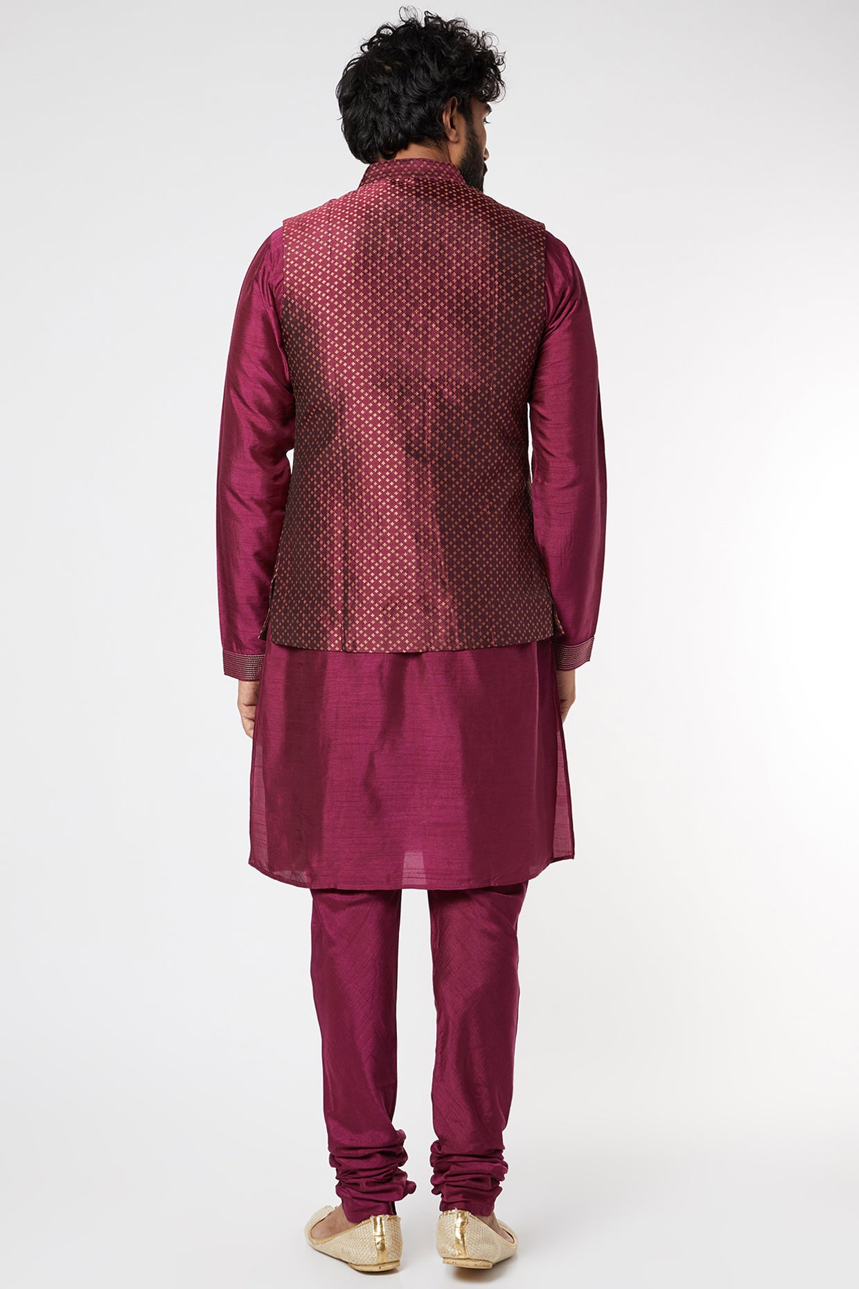 Fuchsia Kurta Set With Bundi Jacket