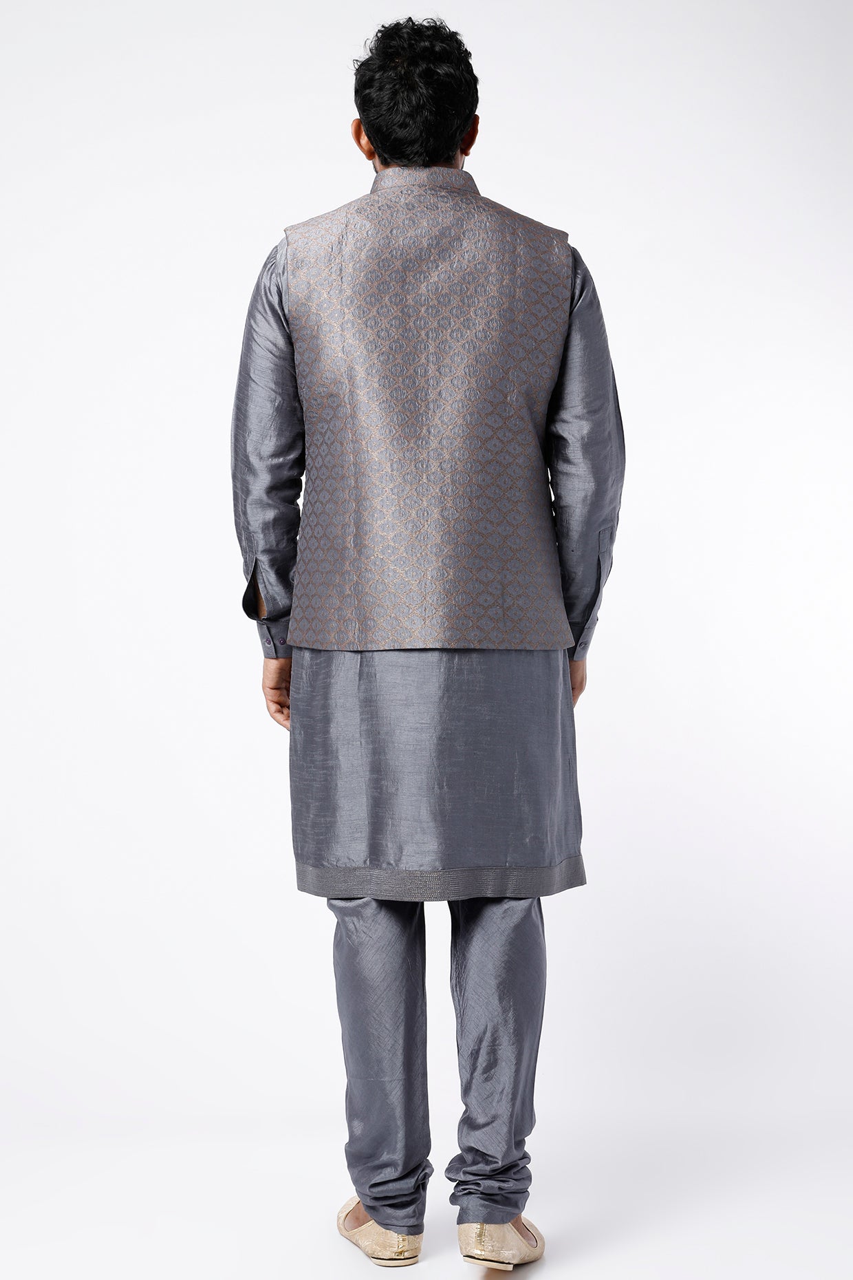 Grey Kurta Set With Bundi Jacket