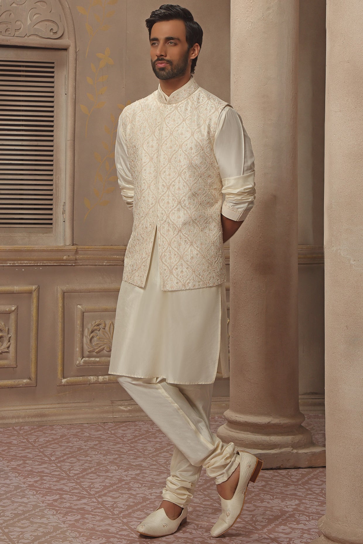 Pearl White Embroidered Kurta Set With Bundi Jacket