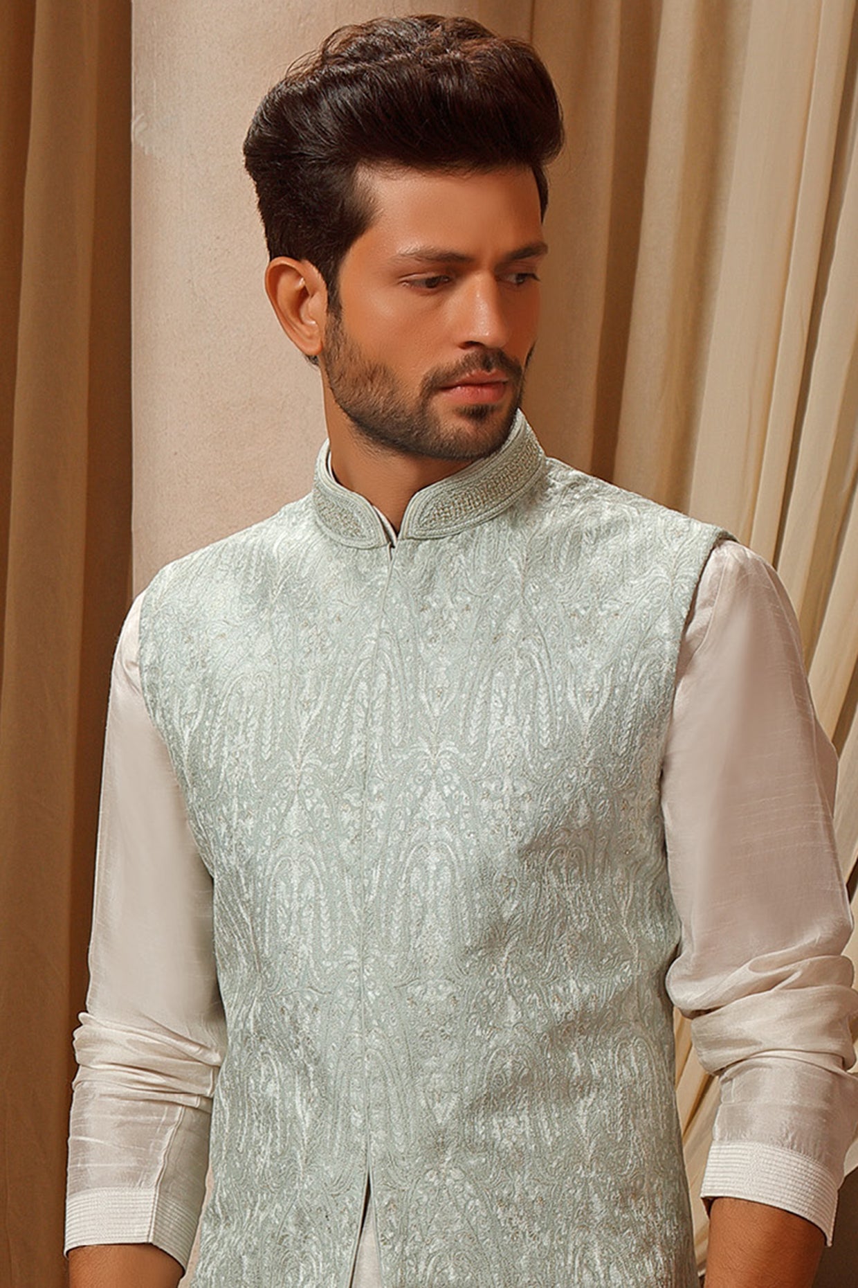 Silver Embroidered Kurta Set With Mint Long Bundi Jacket