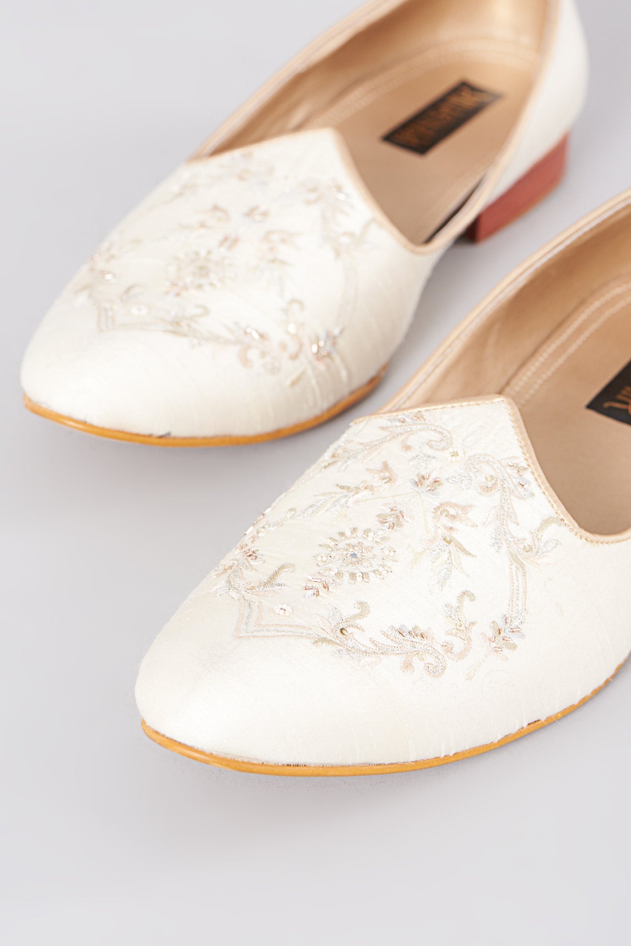 Cream Embroidered Mojdi Shoes