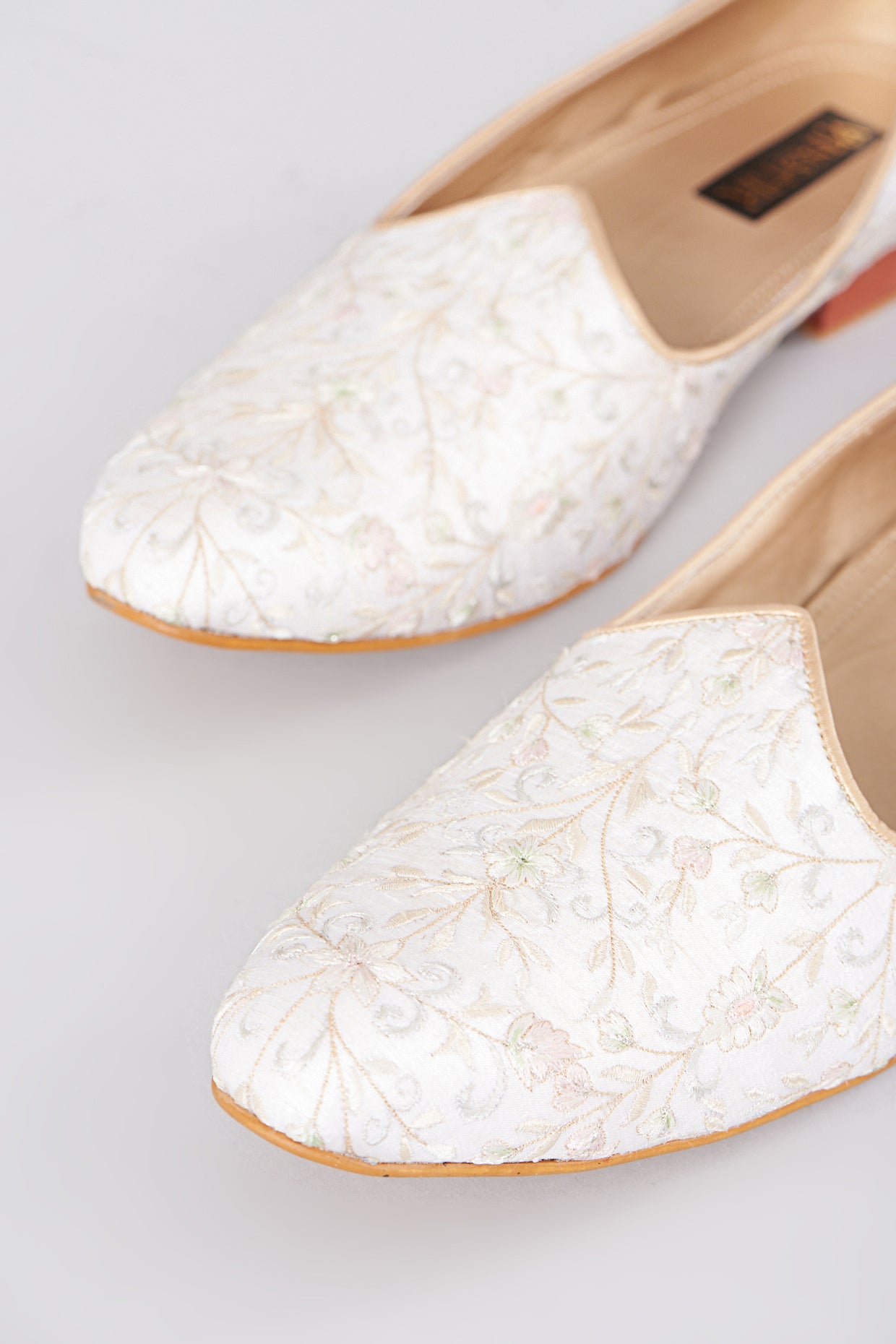 Ivory Embroidered Mojdi Shoes