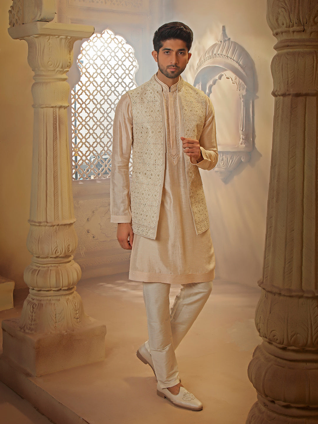 RAWSILK KURTA BUNDI SET WITH MULTI THREAD EMBROIDERY