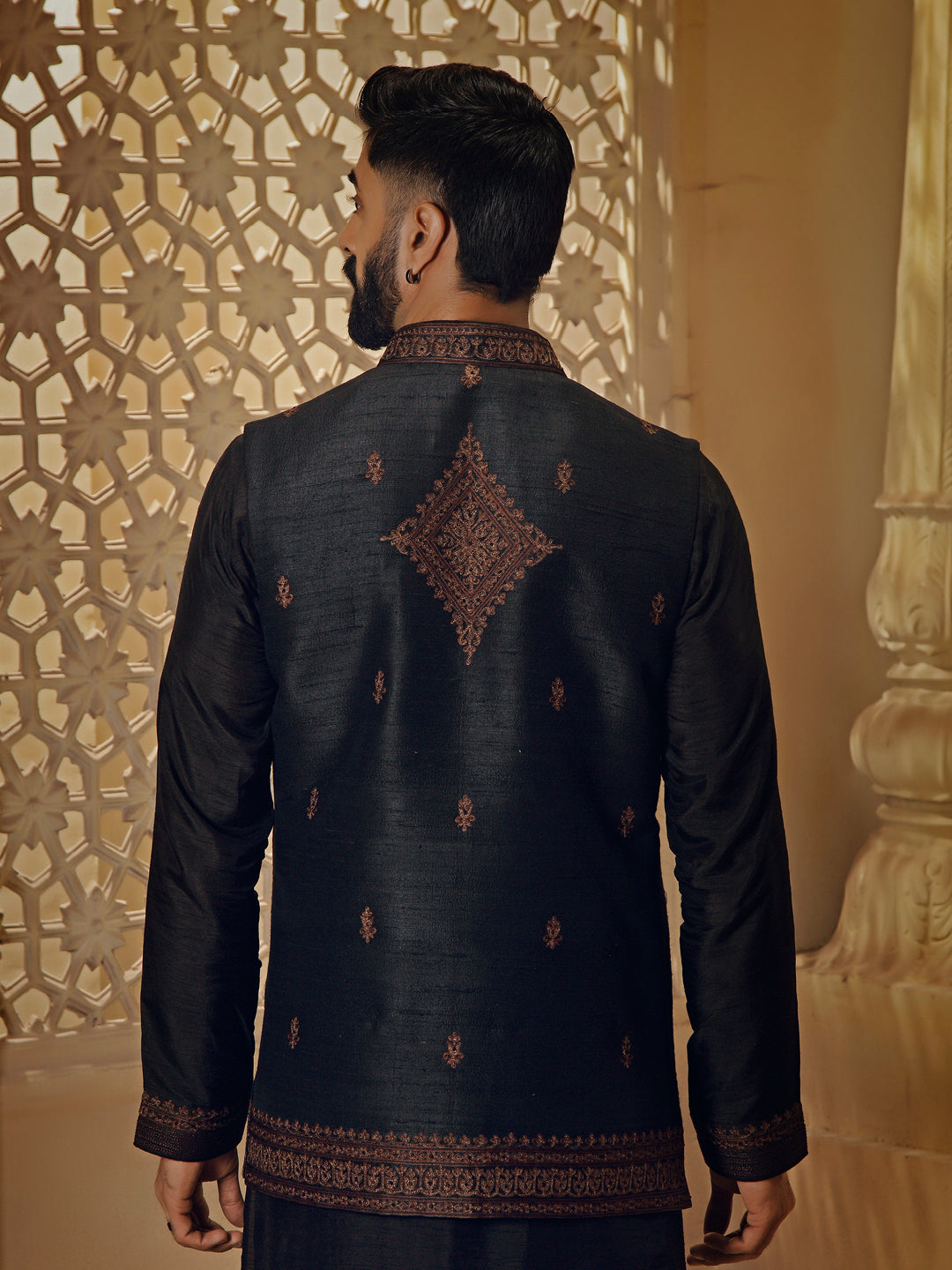 Black Tilla Embroidery Bundi Set