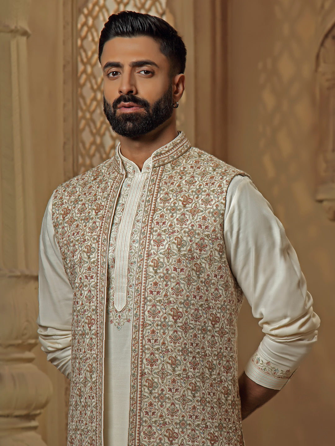 Cream Kashmiri Coaty Set