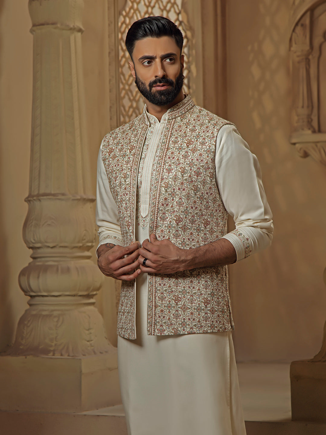 Cream Kashmiri Coaty Set