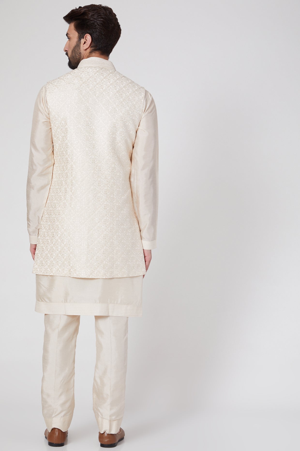 Pearl White Kurta Set With Embroidered Bundi Jacket