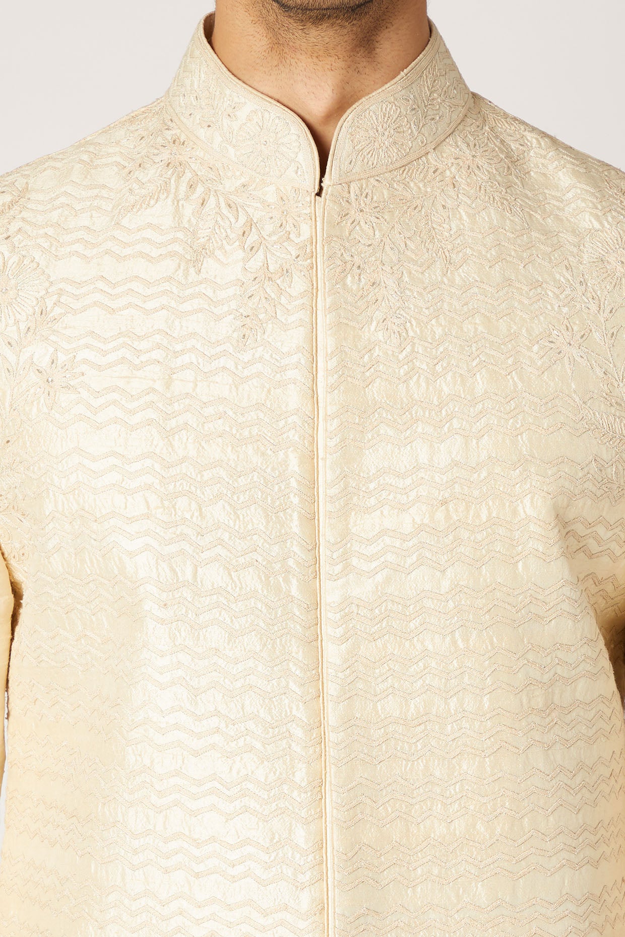 Creme Embroidered Kurta Set With Bundi Jacket